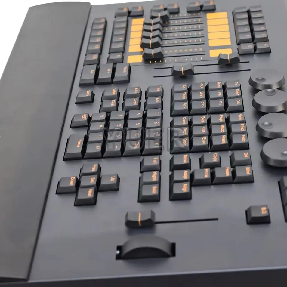 Command wing Controller Connect Lastest Version Software For Stage Lighting DMX Moving Head Lighting 2048 Parameters Fader Wing
